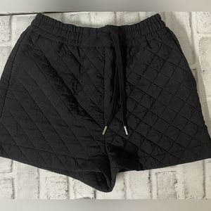 ZARA Quilted High Waisted Shorts Womens XS Black